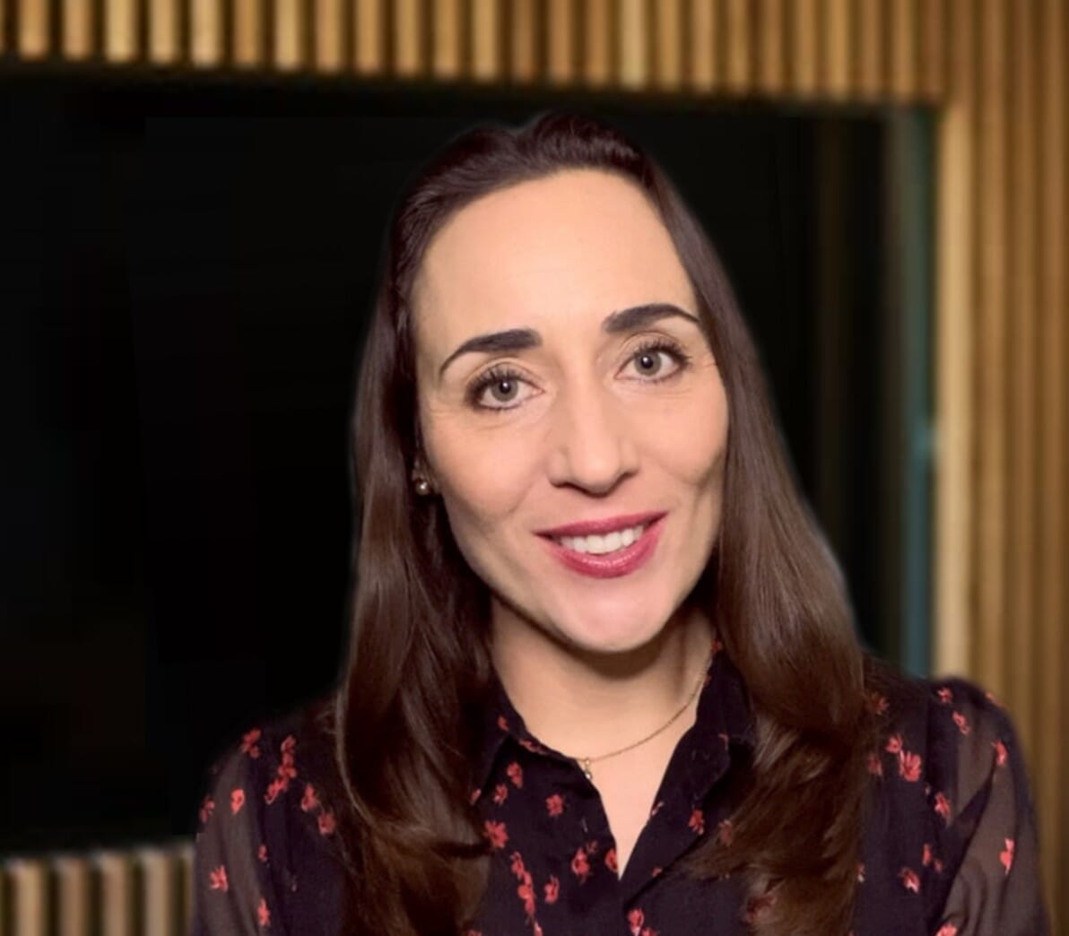 Lucinda-Bowen-Headshot-edit.jpg?w=1024&h=897&scale